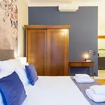Apartmanhotel Mr 3 4*