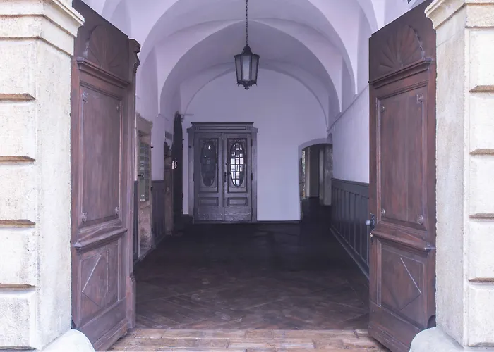 Mr 3 Hotel apartamentowy 4*